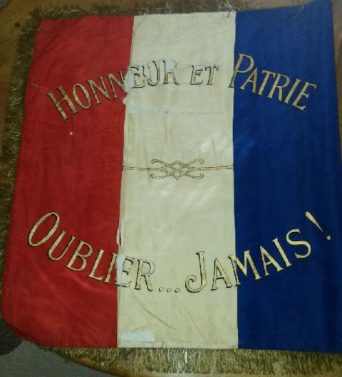 Le revers du drapeau