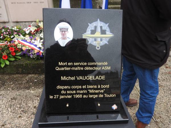 The plaque in memory of Michel Vaugelade