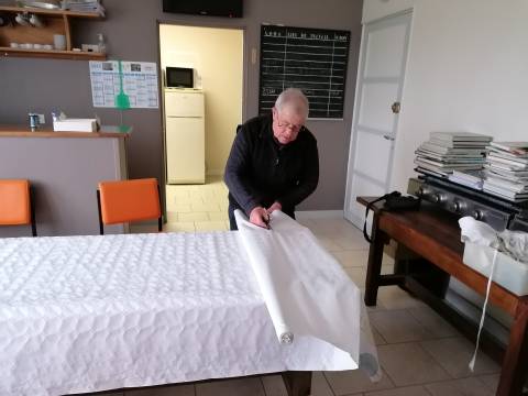 His second cook in charge of preparing the tables