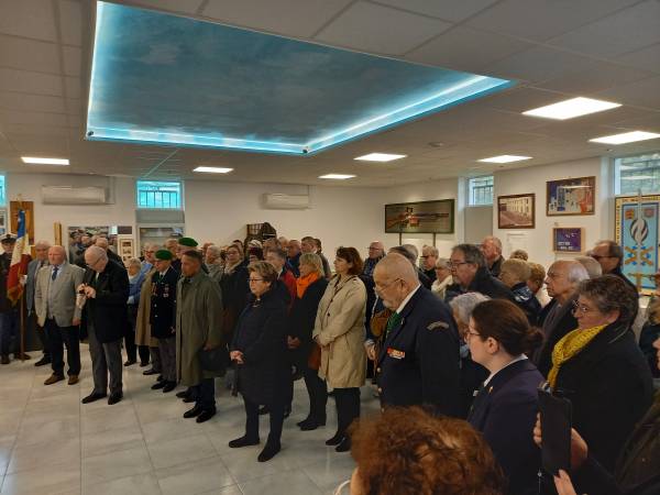 The attentive audience during the discussion of the Battle of Camerone