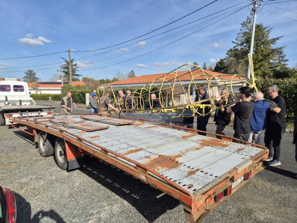 Structure loading
