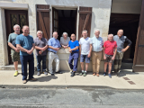 A team serving “les Amis de La Martinerie” association